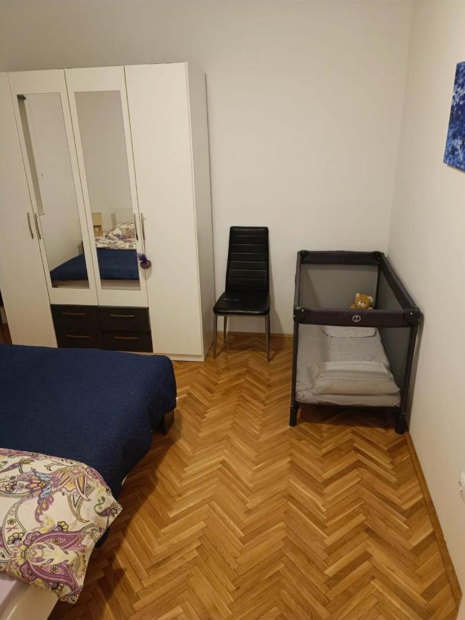 Apartments Josip Zrnovnica Экстерьер фото