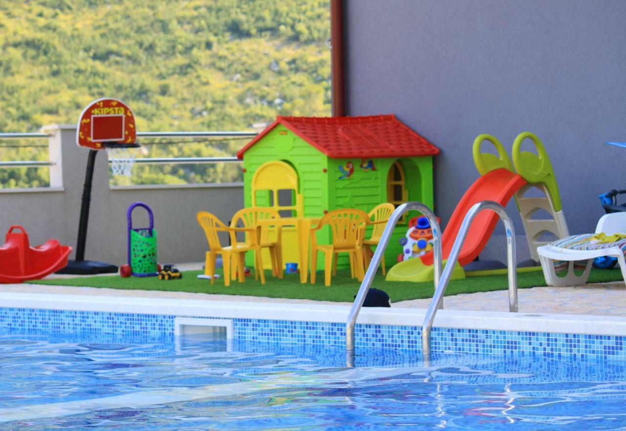 Apartments Josip Zrnovnica Экстерьер фото